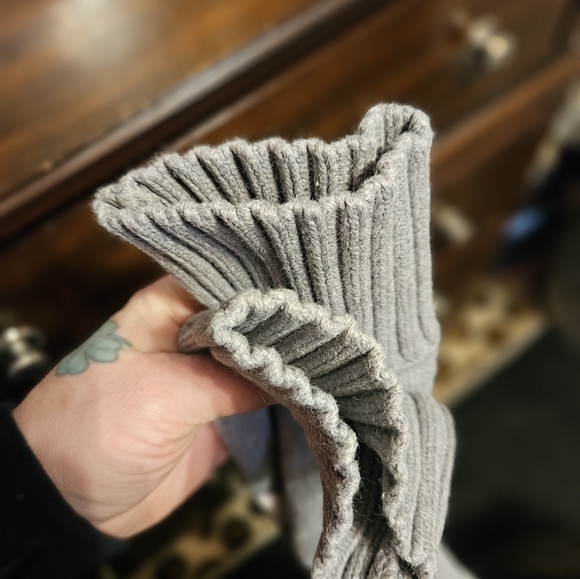 American Eagle Grey/White Striped Sweater ¼ Zipper - Picture 3 of 4